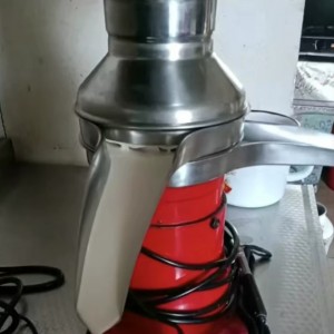 牛奶分离机 90～100升/每小时 型号:HU81-KL-90库号：M42919